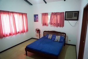 Bedroom House Near Alona Beach