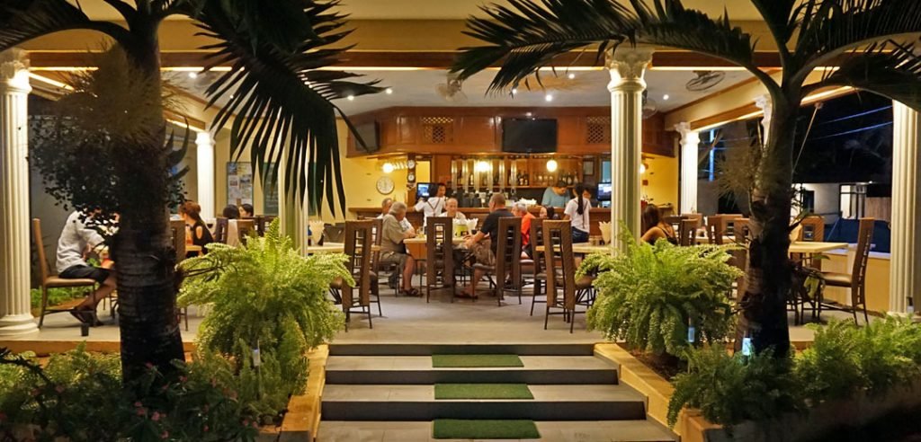 Beer garden Restaurant in Panglao