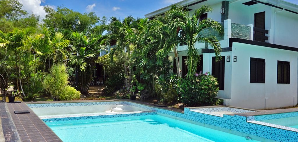 La Pernela Beachfront Resort in Panglao