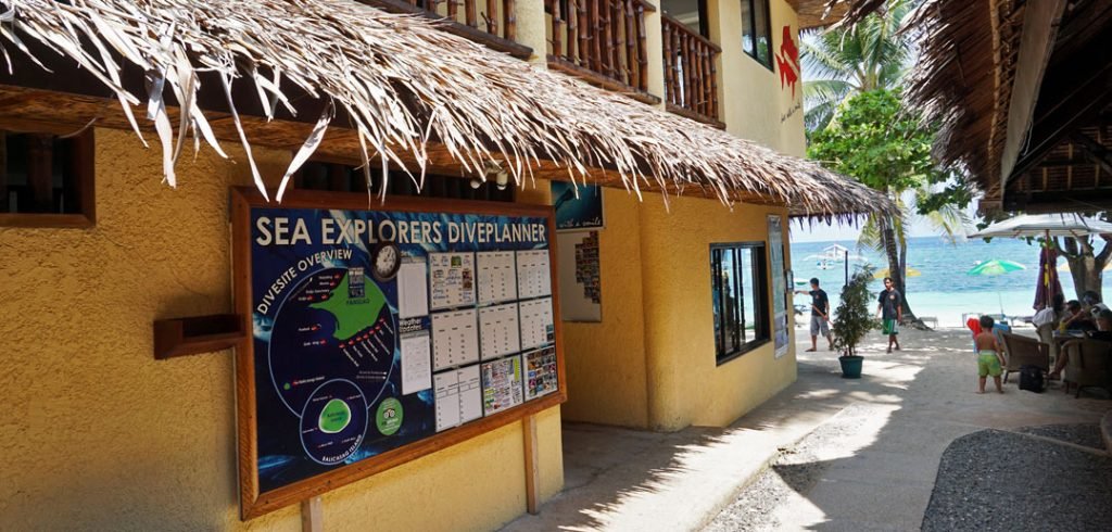 Sea Explorers in Panglao at Alona Beach