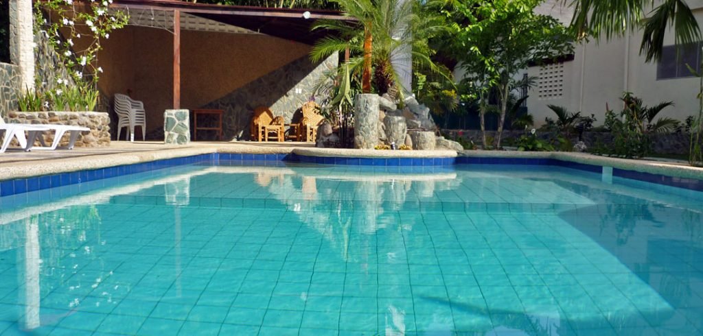 Tip Top Hotel Panglao - Swimming pool